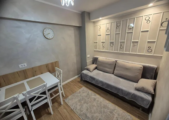 Tomis House 6c コンスタンツァ